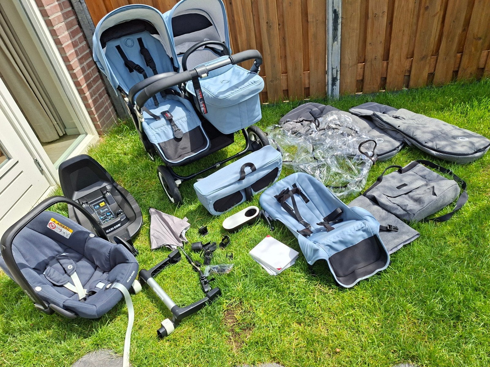 Bugaboo Donkey 2 Duo Compleet met Maxi-Cosi & Accessoires, Ophalen, Zo goed als nieuw, Bugaboo, Duowagen