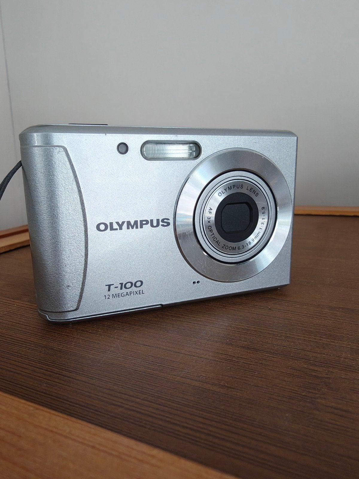 Olympus t100 compact camera in goede staat, Ophalen, Zo goed als nieuw, Olympus, 8 keer of meer