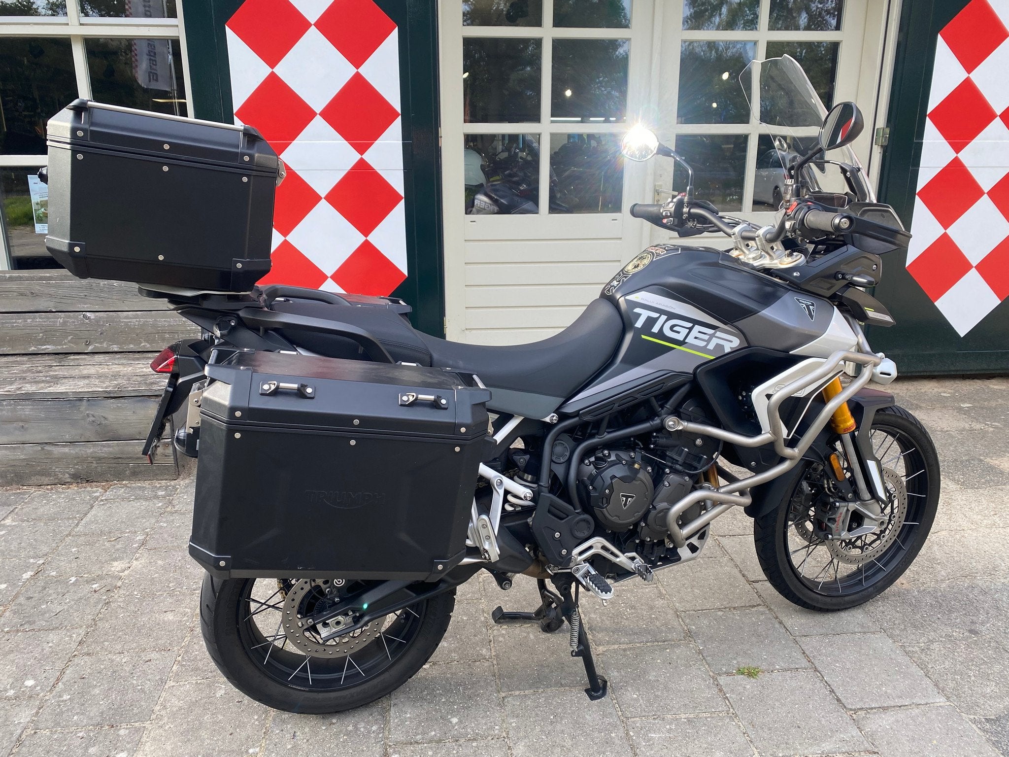 Triumph TIGER 900 RALLY PRO ARAGON EDITION (bj 2024), 888 cc, Triumph Motorcycles Ltd., After.sales@triumph.co.uk, Toermotor