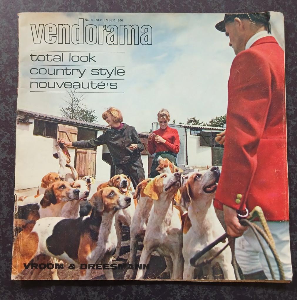V&D Vendorama folder 1966 Barbie country style, Boeken, Catalogussen en Folders, Gelezen, Folder, Verzenden