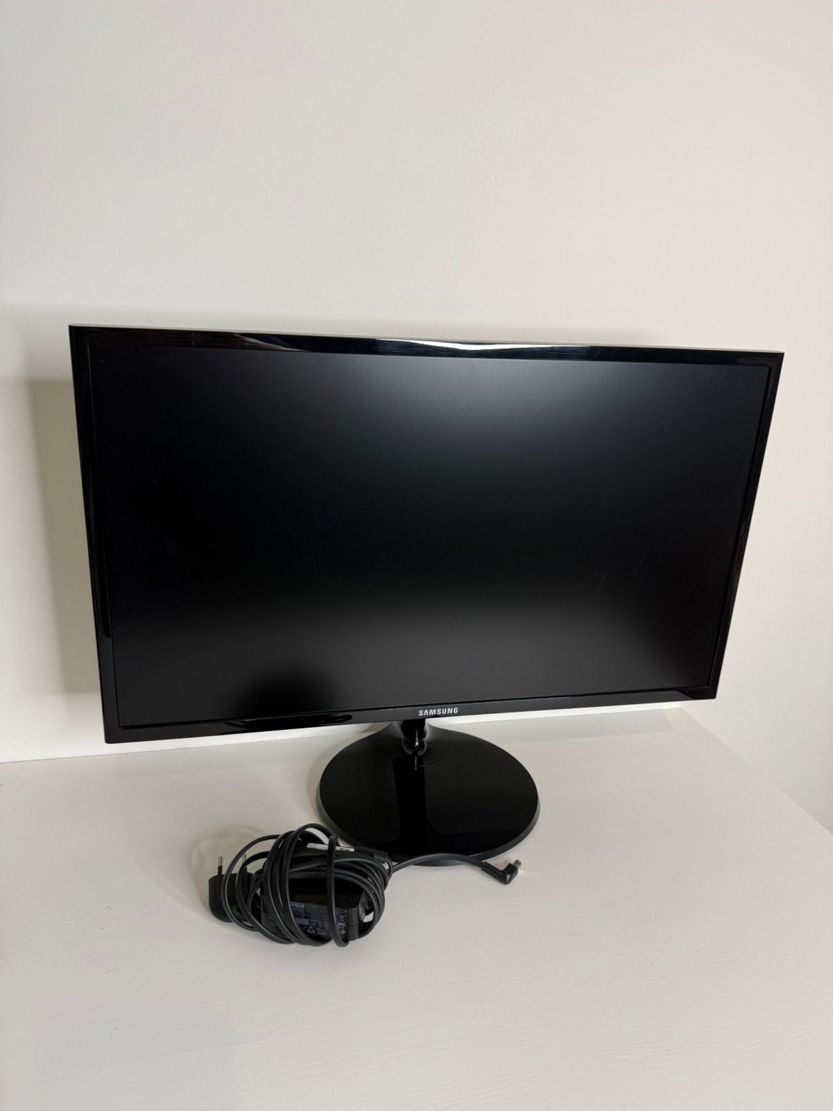Samsung 24 inch Full HD monitor – S24F352FHU, Computers en Software, Monitoren, Ophalen, HDMI, IPS, Full HD