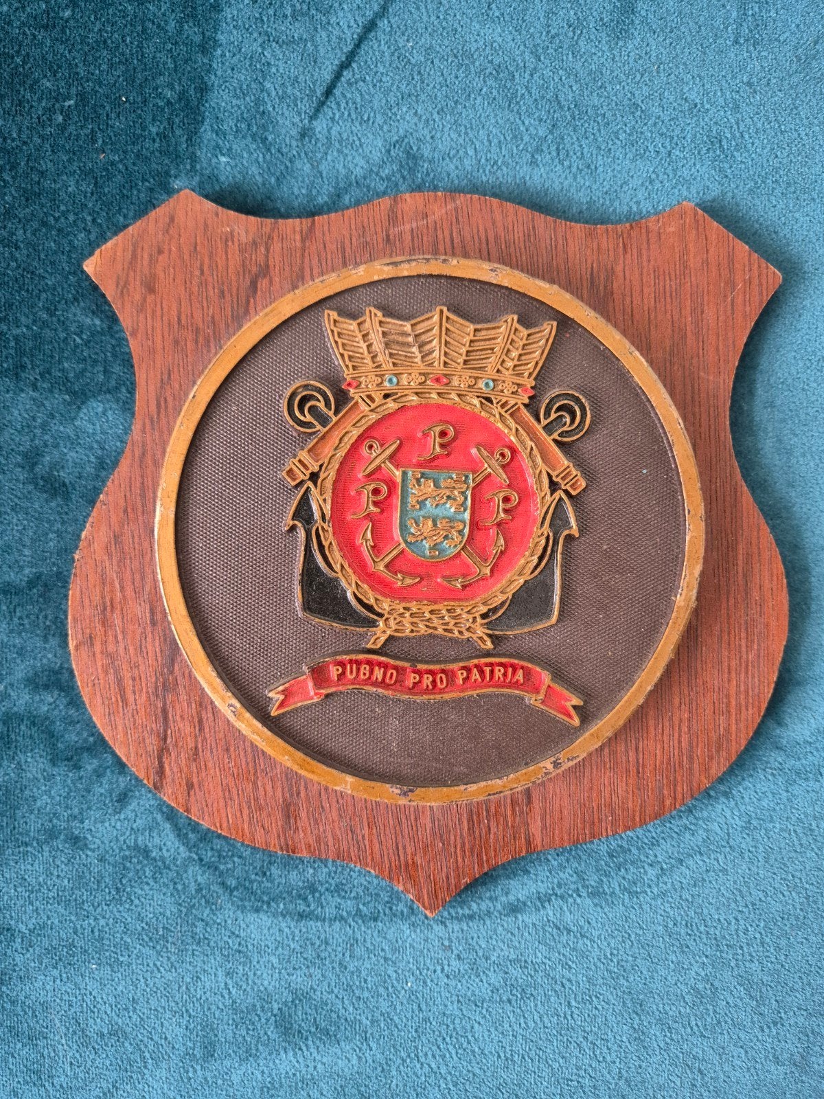 Wapenschild Marine basis den Helder, Ophalen of Verzenden, Landmacht, Nederland, Embleem of Badge