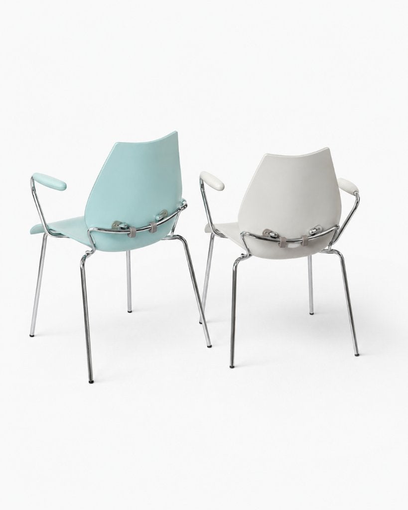 Originele Kartell Maui Armstoelen – Vico Magistretti, Huis en Inrichting, Twee, ., Wit, Ophalen of Verzenden