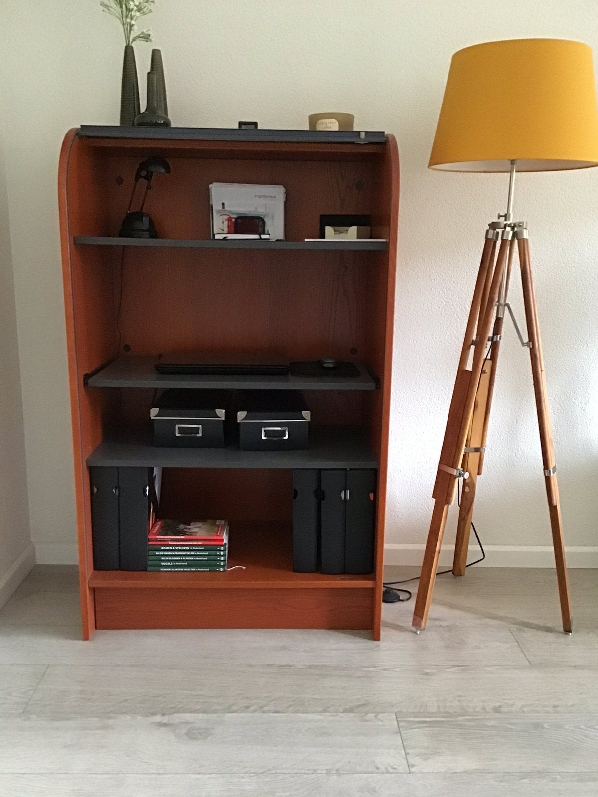 Bureau/ secretaire roldeur archiefkast, Huis en Inrichting, Kasten | Secretaires, Ophalen, Zo goed als nieuw
