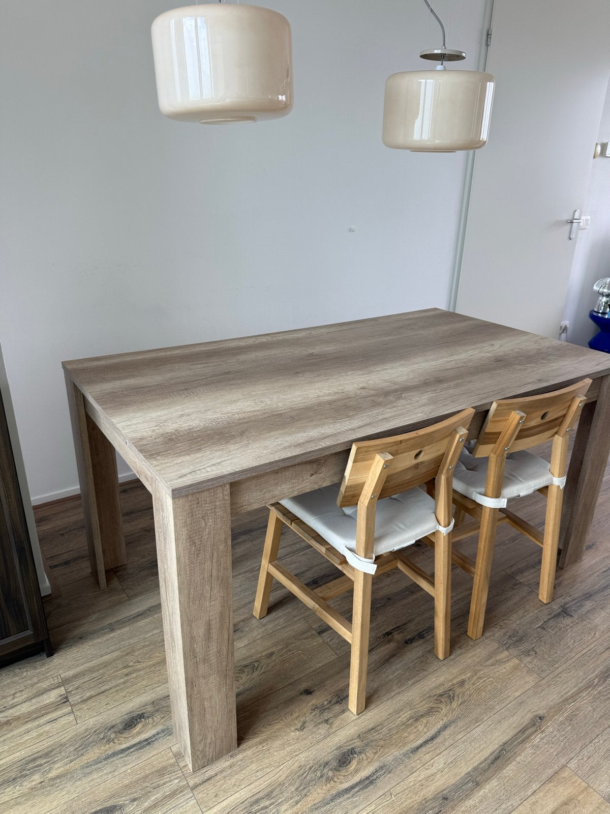 Moderne eettafel, 160x90 cm, houtlook, Huis en Inrichting, Tafels | Eettafels, Ophalen, 50 tot 100 cm, Zo goed als nieuw, 150 tot 200 cm