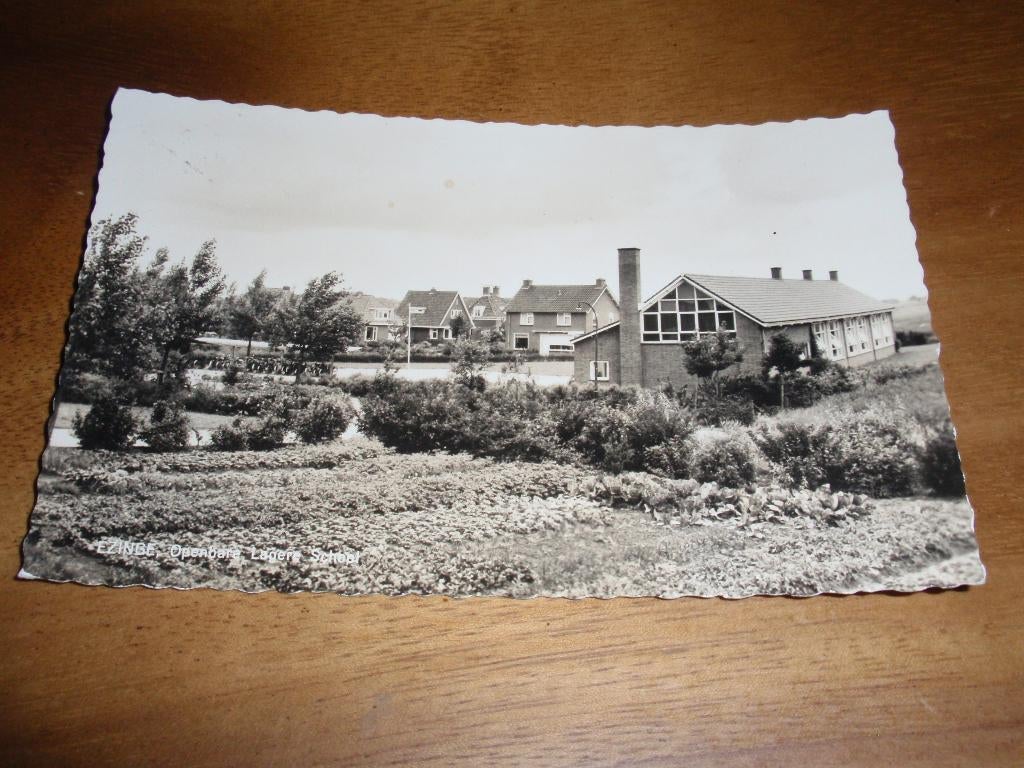 Ezinge Openbare Lagere School, Verzamelen, Ansichtkaarten | Nederland, Verzenden, 1960 tot 1980, Gelopen, Groningen