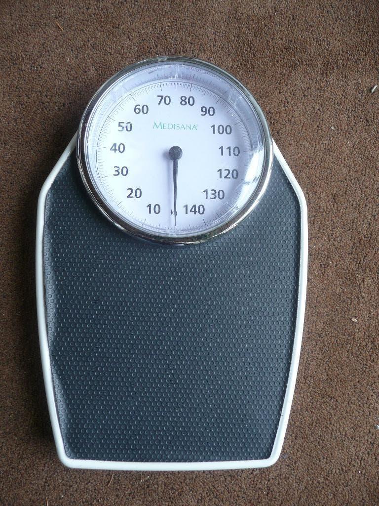 Medisana analoge weegschaal, Witgoed en Apparatuur, Weegschalen, 100 kg of meer, Ophalen of Verzenden, Zo goed als nieuw, Personenweegschaal