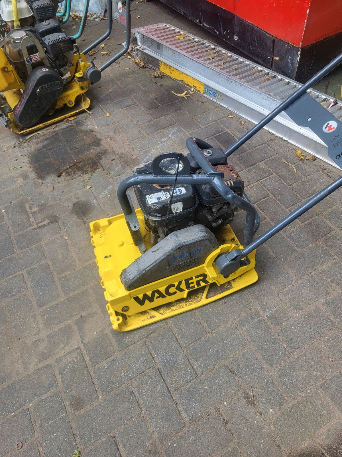 Mooie wacker trillplaat, Ophalen, Zo goed als nieuw, Wacker/Weber/Bomag/Revo