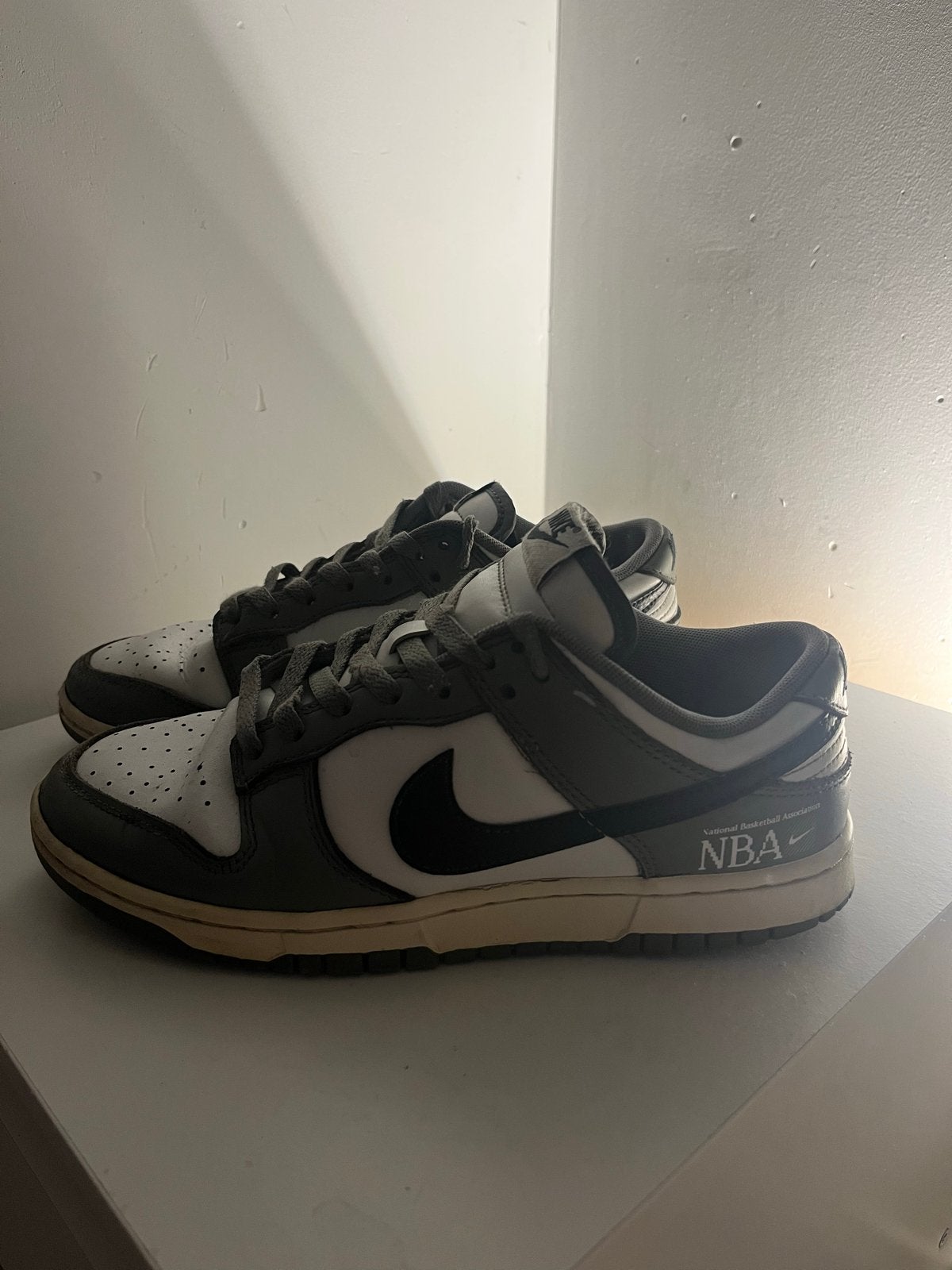 Nike Dunk Low NBA 75th Anniversary Chicago, Ophalen of Verzenden, Zo goed als nieuw, Overige kleuren, Sneakers of Gympen