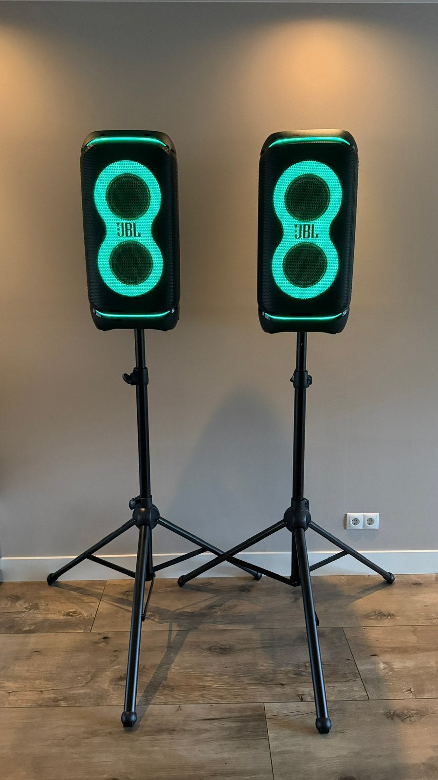 JBL PARTYBOX huren, incl statief of microfoons, Ophalen, Zo goed als nieuw, Overige