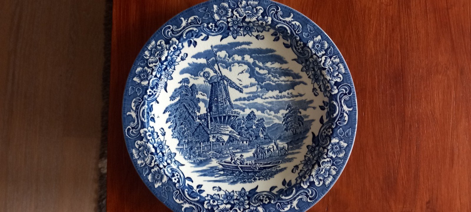 Vintage Royal Tudor Ware bord - 17e eeuwse Engelse stijl, Antiek en Kunst, Ophalen of Verzenden