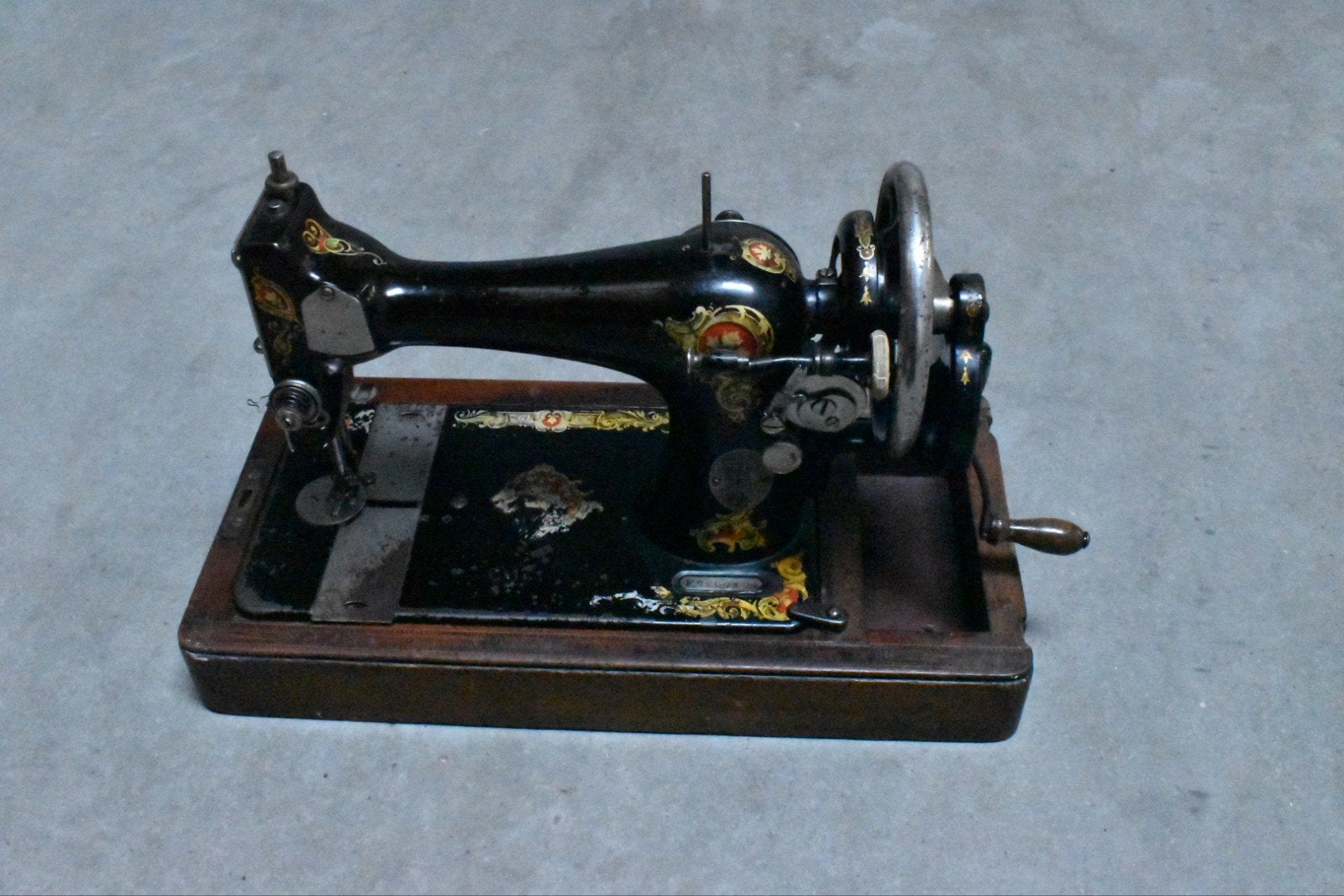 Singer Naaimachine, Ophalen