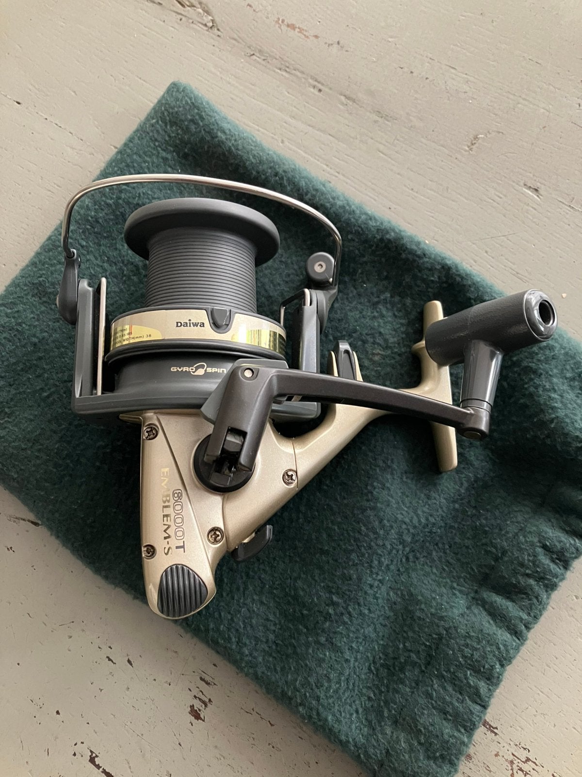 Daiwa Emblem S6000T, Watersport en Boten, Ophalen of Verzenden, Nieuw, Molen