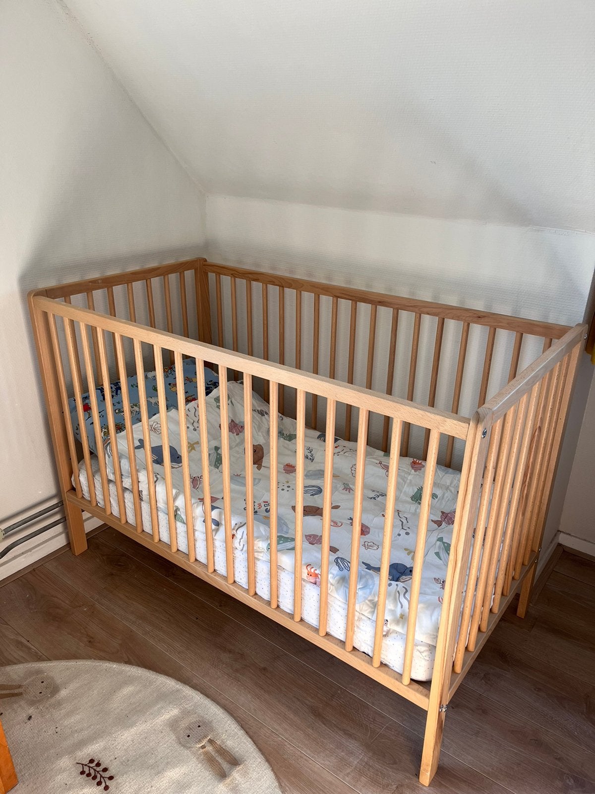 Babybedje grenen, Ophalen of Verzenden, Gebruikt, Ledikant