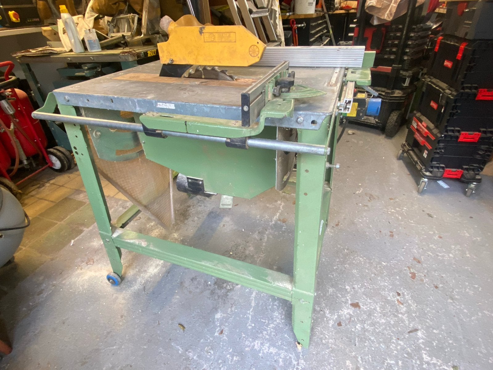 Robuuste tafelcirkelzaag, ideaal voor werkplaats, Ophalen, Gebruikt, Cirkelzaag, 70 mm of meer