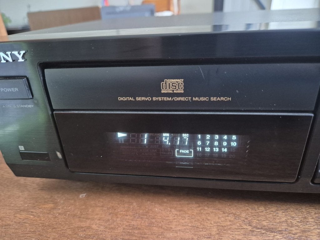 Sony CDP-597 cd-speler in originele doos, Ophalen of Verzenden, Gebruikt, Sony