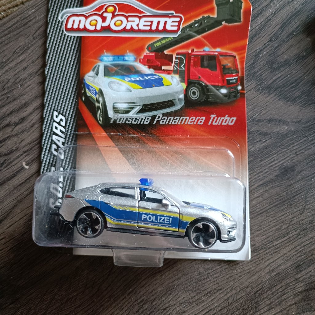 marjorette s.o.s. cars porsche panamera turbo, Hobby en Vrije tijd, Modelauto's | Overige schalen, Ophalen of Verzenden, Nieuw