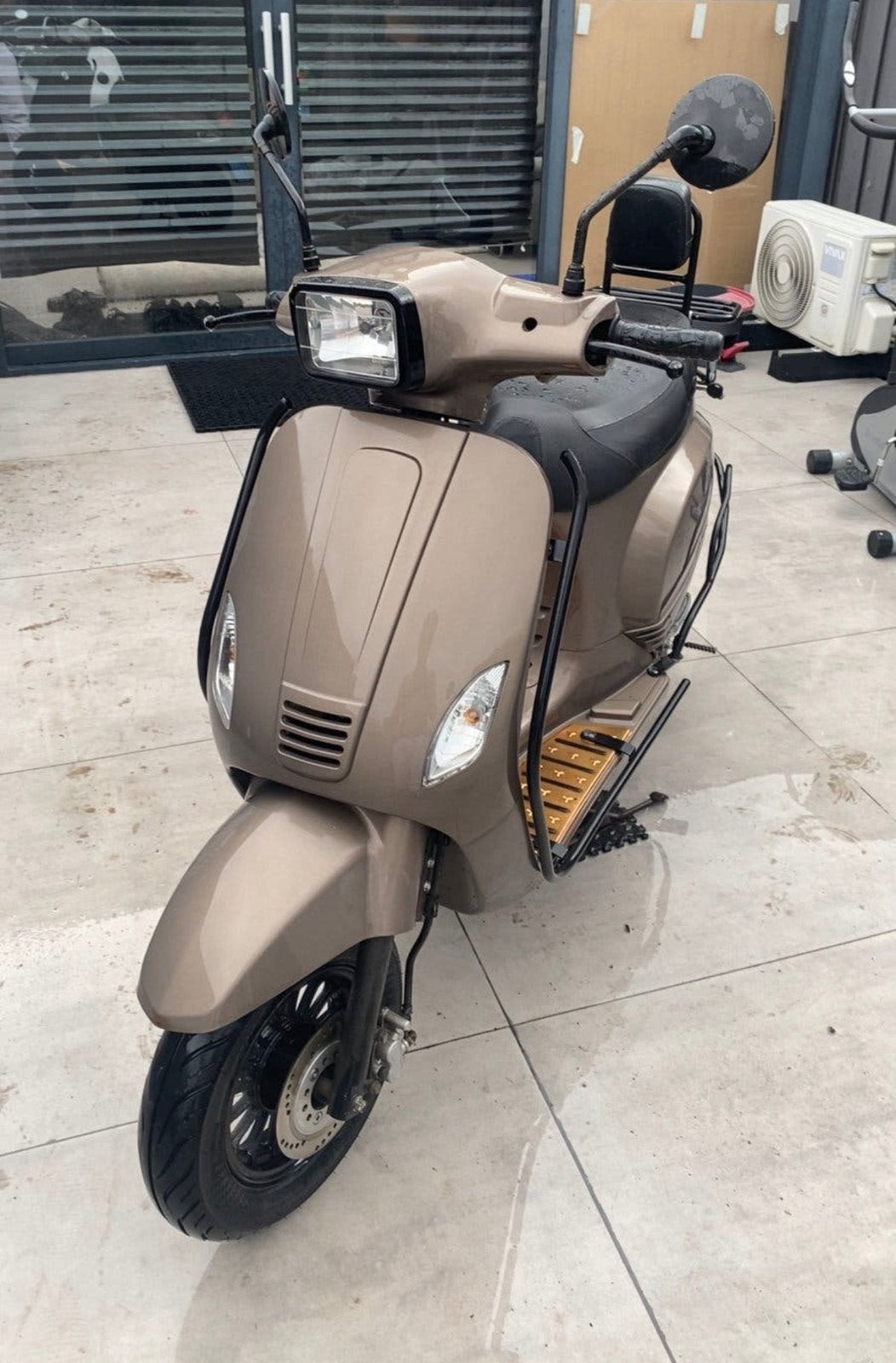 Senzo rivalux nieuwe scooter, Ophalen of Verzenden, Zo goed als nieuw, Benzine, Overige merken