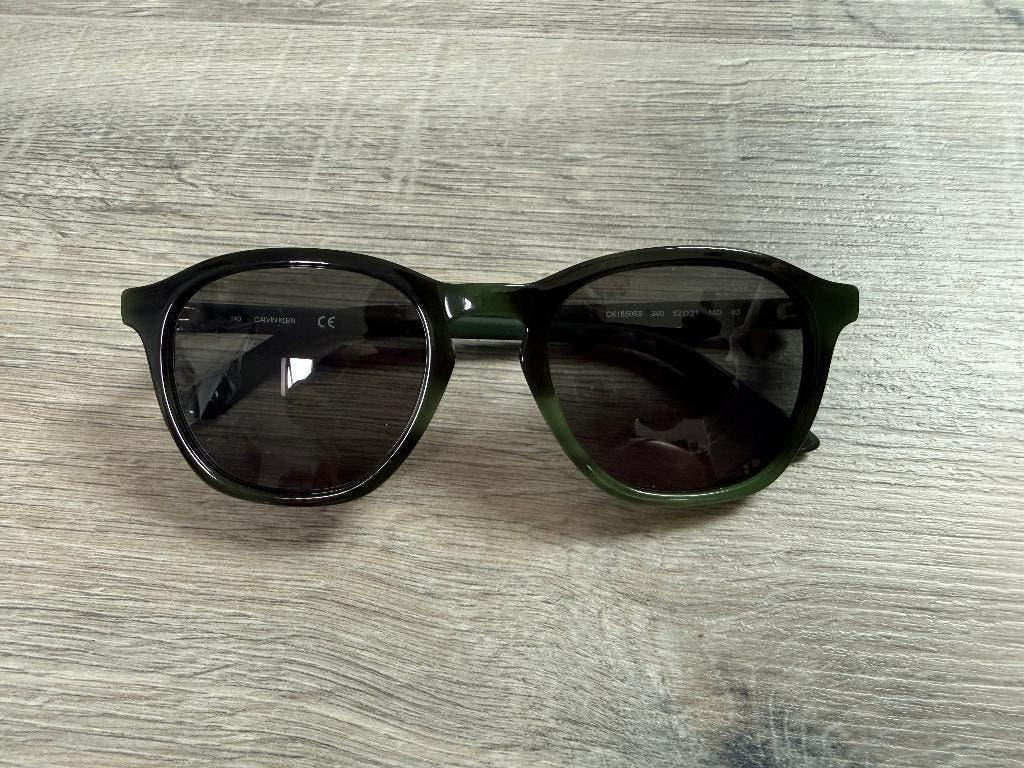 Calvin Klein Heren Zonnebril Groen Montuur / Glazen nieuw, Sieraden, Tassen en Uiterlijk, Zonnebrillen en Brillen | Heren, Ophalen of Verzenden
