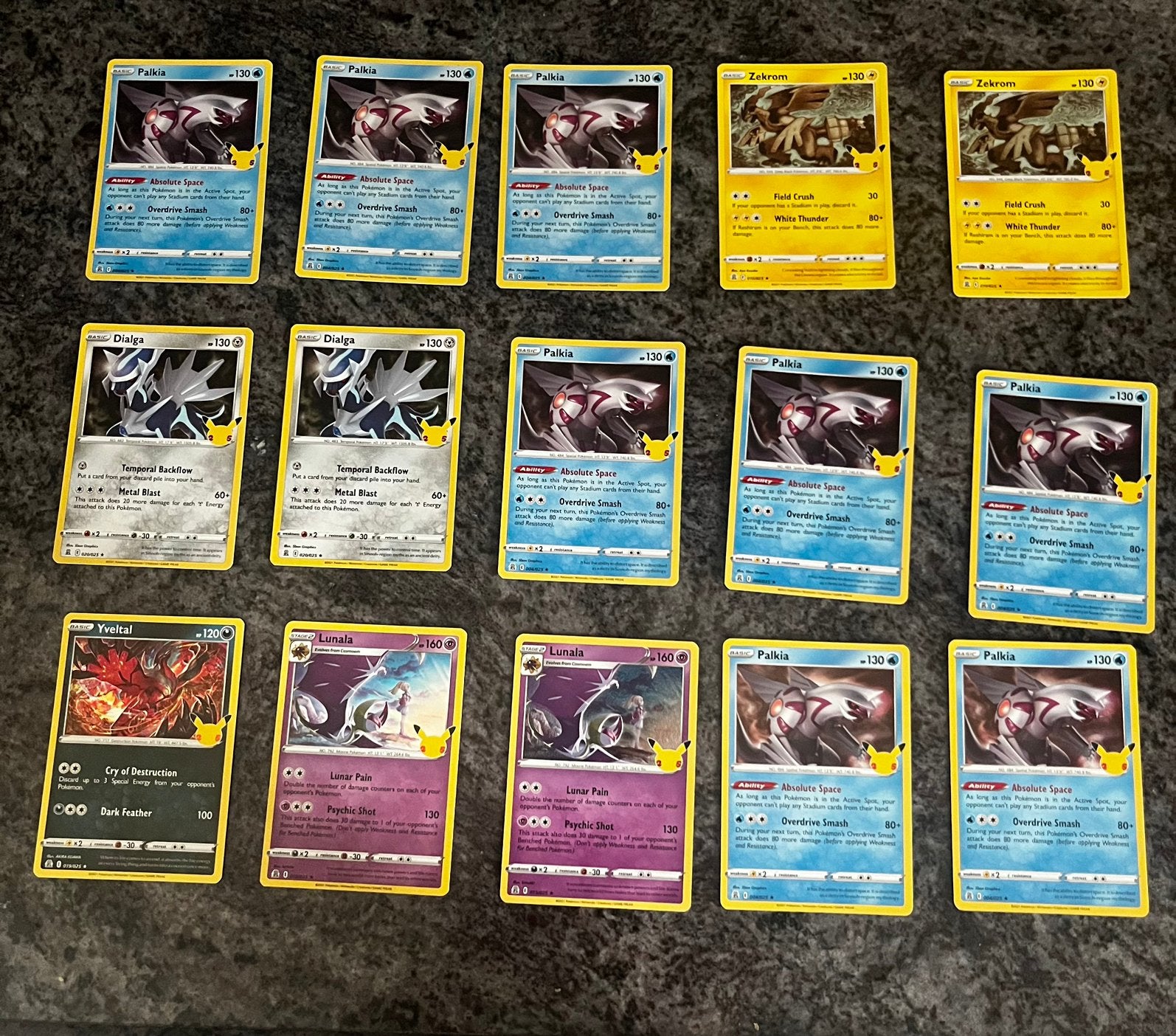 Partij pokemon celebrations, Ophalen, Zo goed als nieuw, Meerdere kaarten