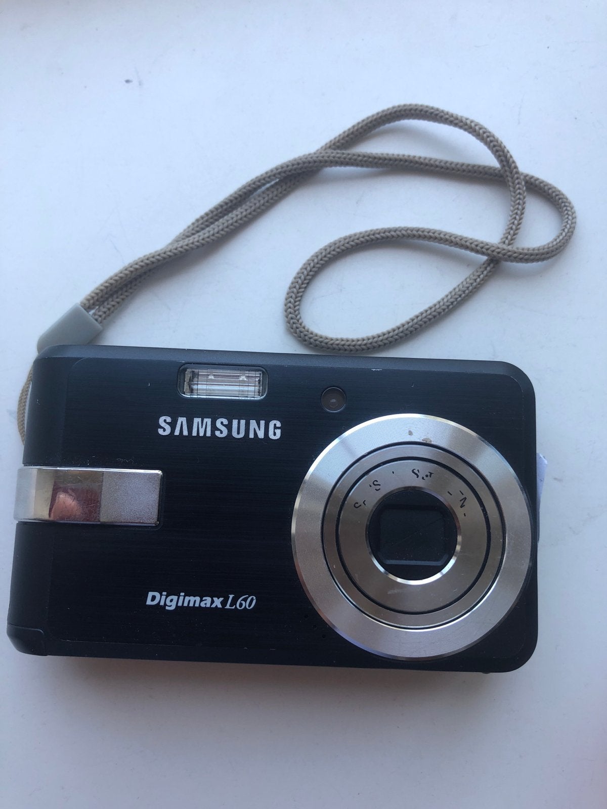 Samsung Digimax L60 Compactcamera - 6.0 Megapixels, Audio, Tv en Foto, Fotocamera's Digitaal, Ingebouwde flitser, Gebruikt, Ophalen of Verzenden