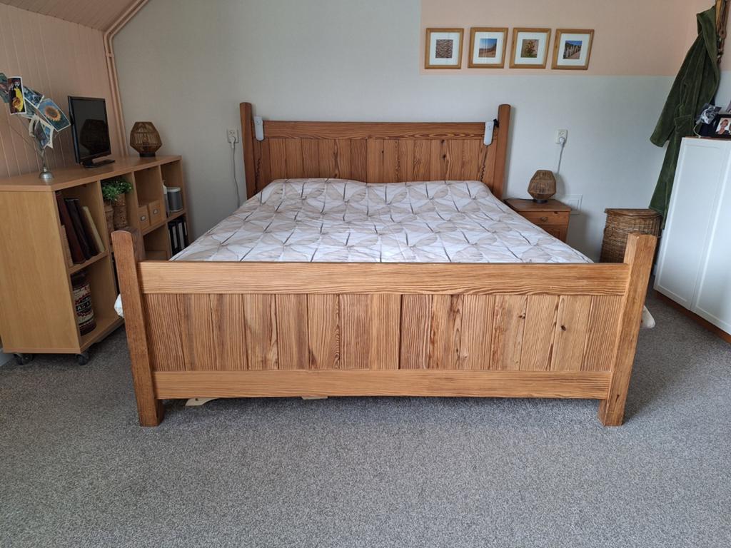 Grenen bed met losse elektrisch verstelbare bedbodems, Ophalen, Tweepersoons, 180 cm, 200 cm