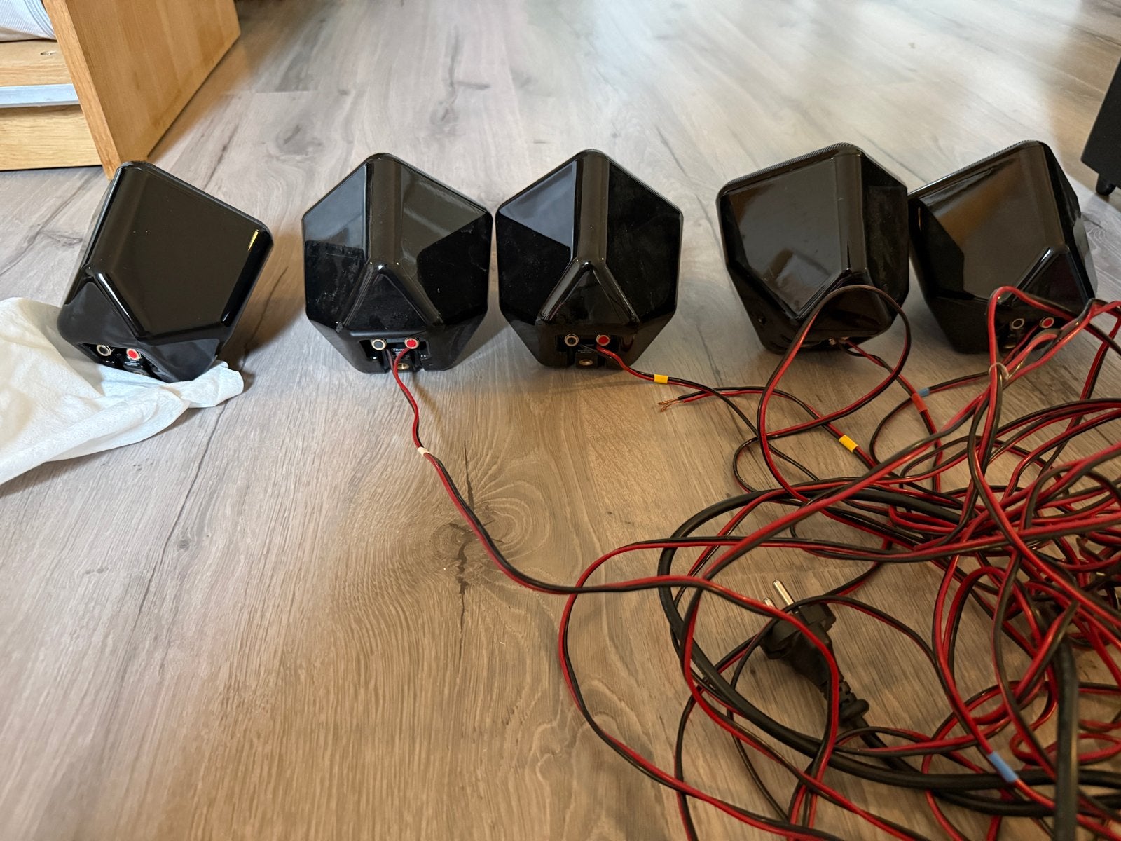 Boston Acoustics Surround Speakers - Compact en Krachtig, Gebruikt, Surroundset, Geschikt voor surround/home cinema, Ophalen