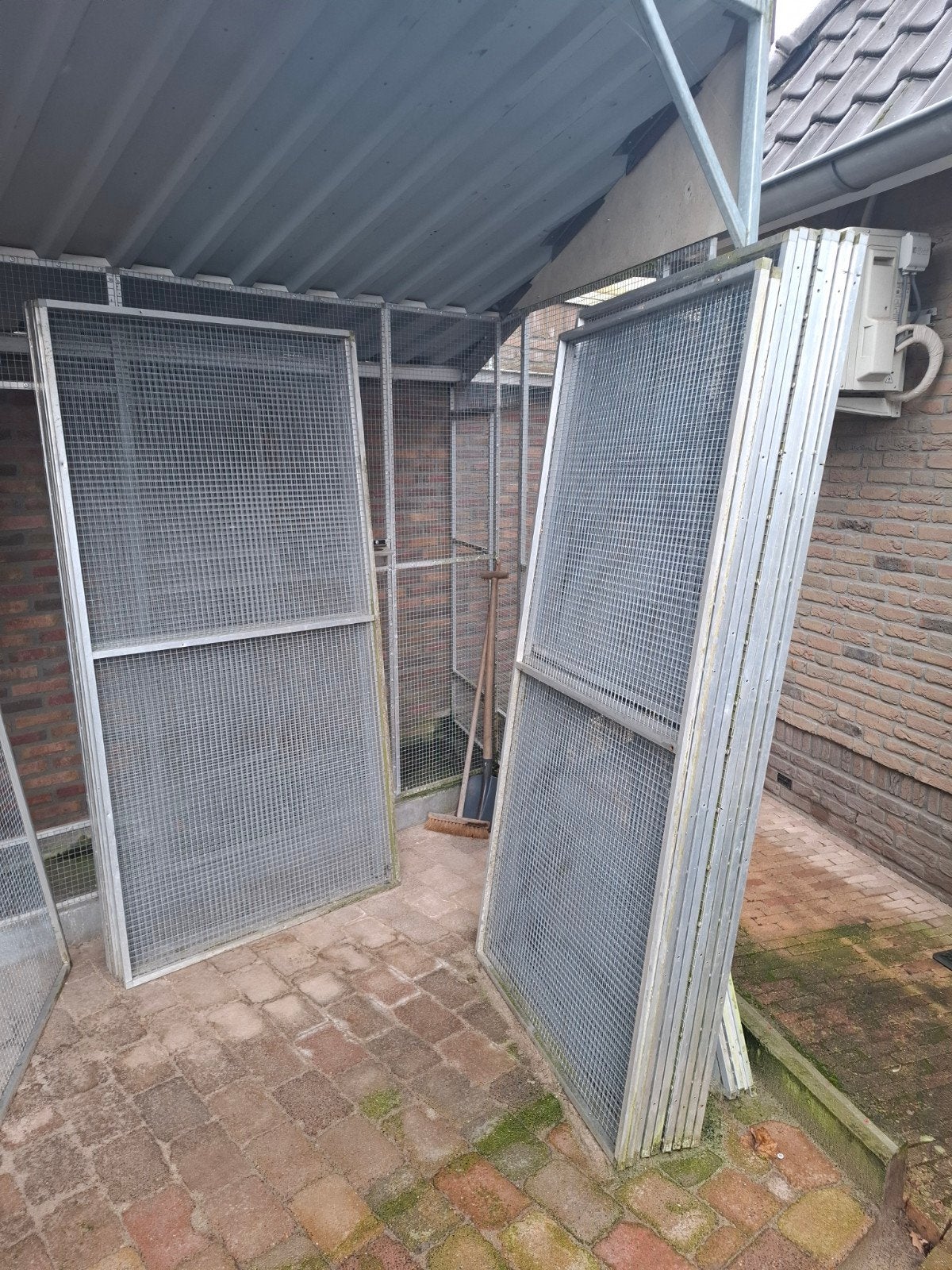 Volière rekken 28 stuks. aluminium, Ophalen, Gebruikt, Aluminium, Volière