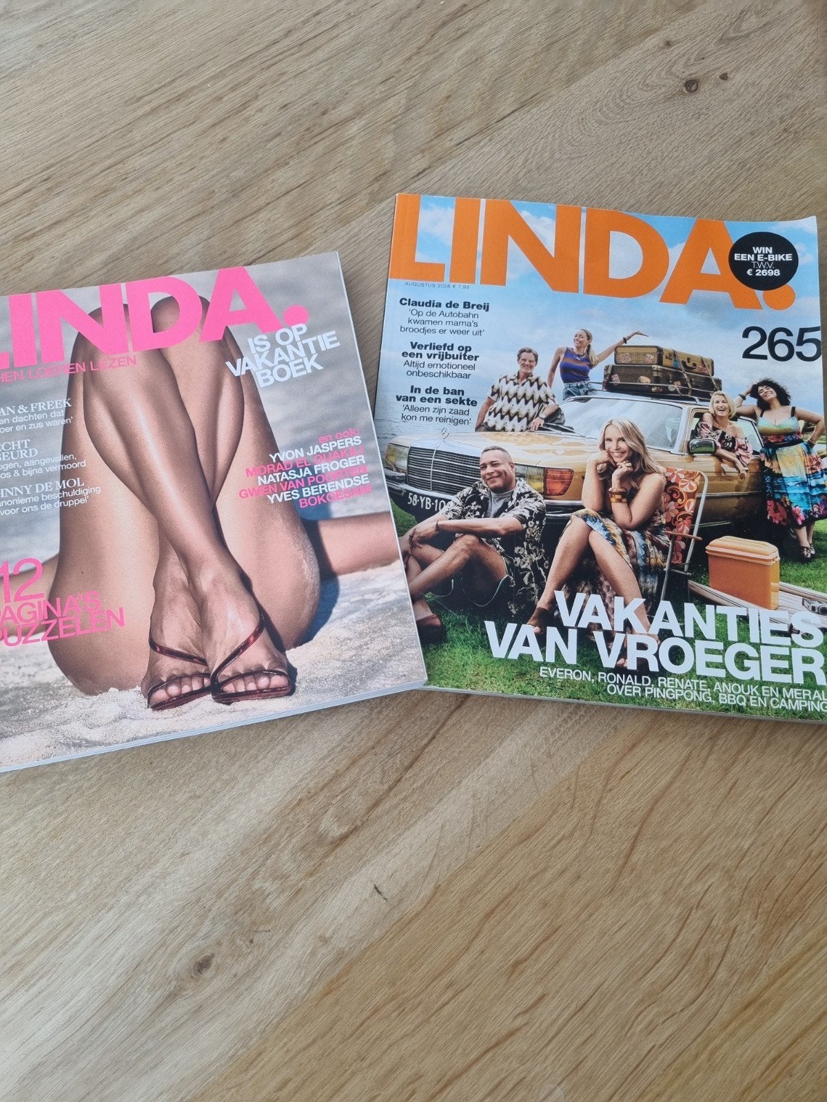 linda magazine augustus 2026 en vakantieboek 2025, Ophalen, Zo goed als nieuw, Glossy