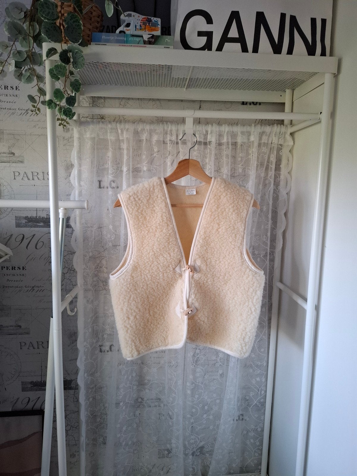 Schapenwol gilet maat S teddy crème, Ophalen of Verzenden, Zo goed als nieuw, Maat 36 (S)