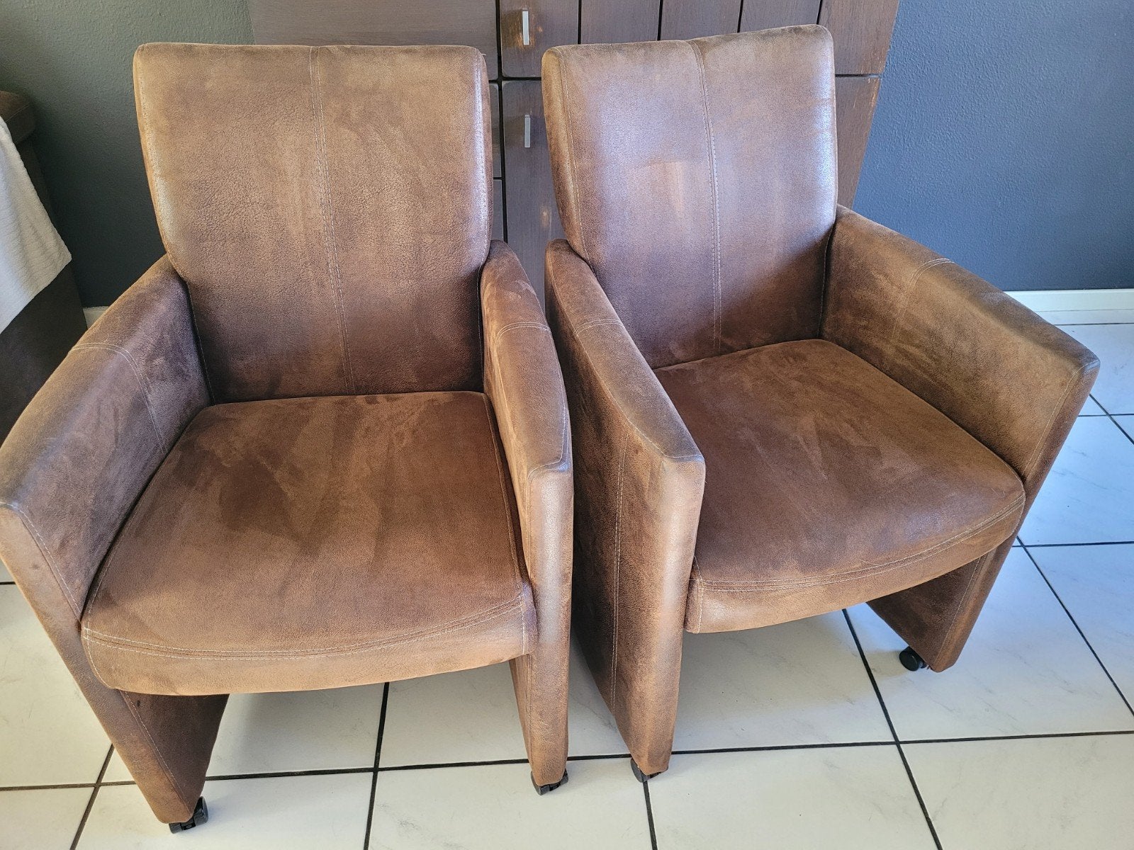 6 stoelen met wieltjes, Huis en Inrichting, Stoelen, Ophalen, Zo goed als nieuw, Bruin, Vijf, Zes of meer stoelen
