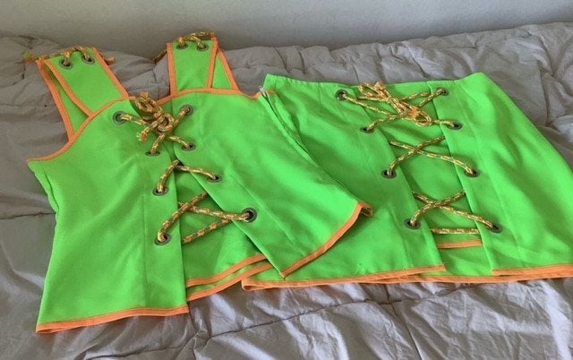 Nieuw neon groen rok en top set maat 44 met rits, Carnaval, Maat 42/44 (L), Nieuw, Ophalen of Verzenden