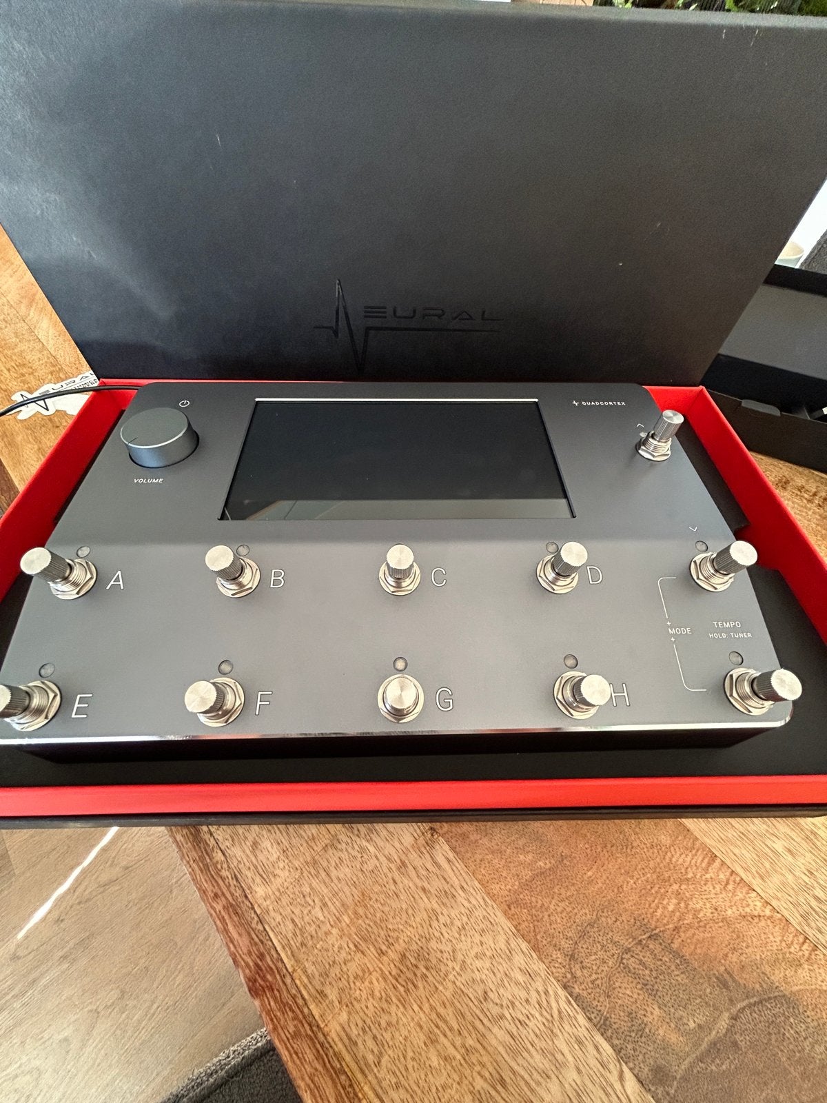 Neural DSP Quad Cortex - Zo goed als nieuw!, Muziek en Instrumenten, Effecten, Ophalen, Zo goed als nieuw, Multi-effect
