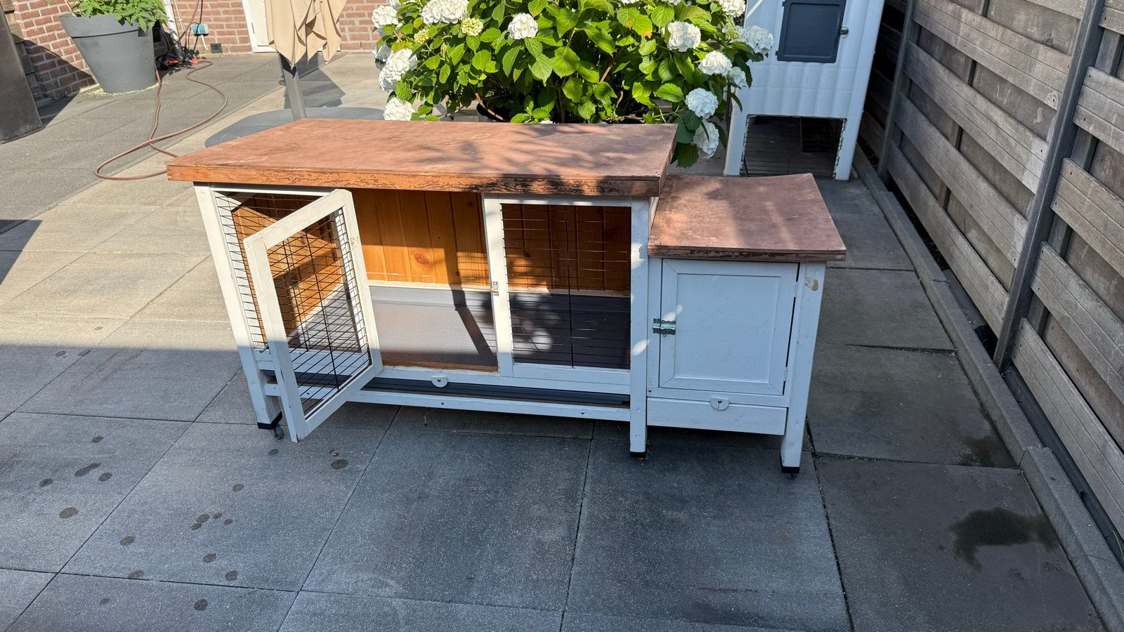 Hard houten konijnenhok, Dieren en Toebehoren, Ophalen, 90 cm of meer, Hok, 110 cm of meer
