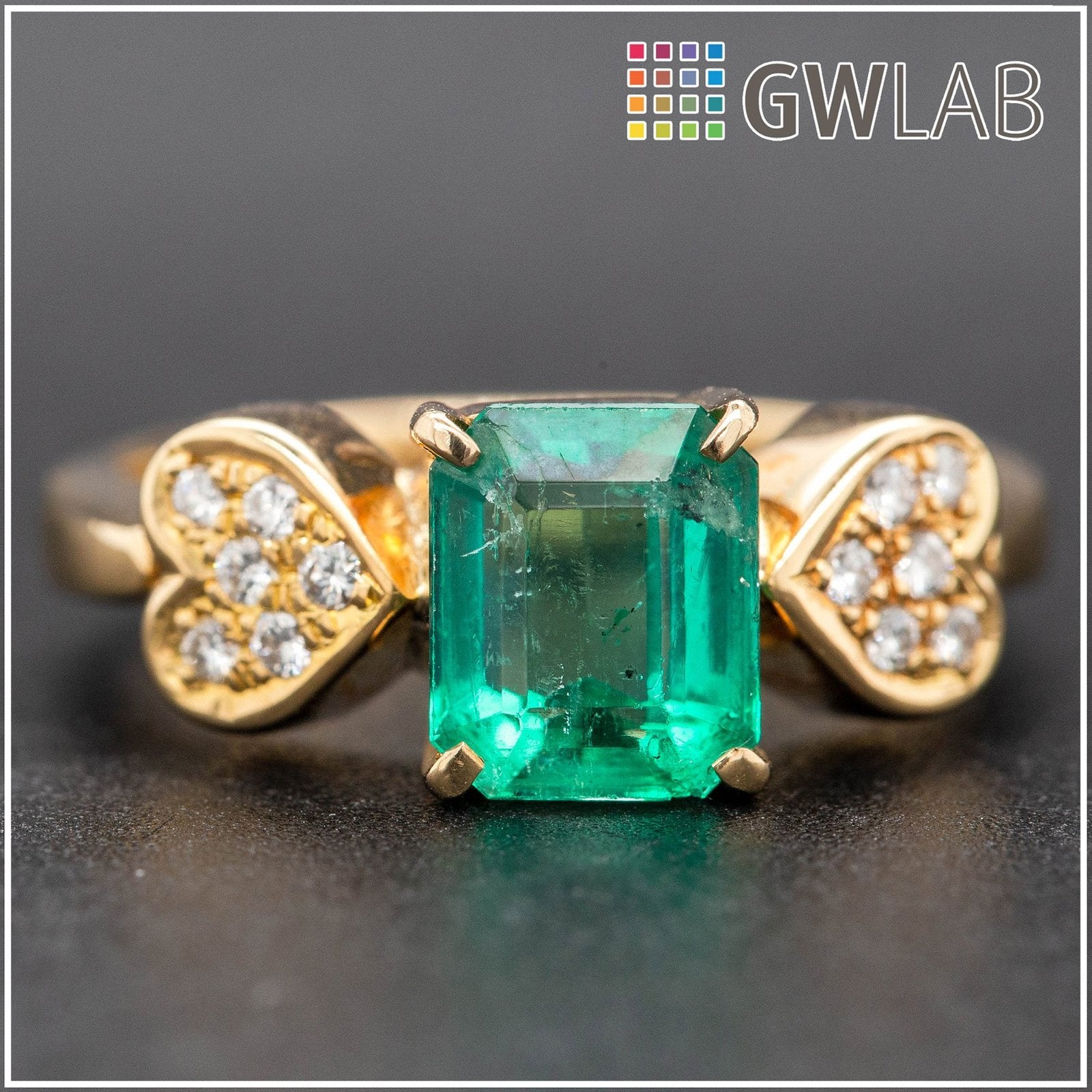 18K Geelgouden Ring met Smaragd en Diamanten, Ophalen, Zo goed als nieuw, 17 tot 18, Met edelsteen