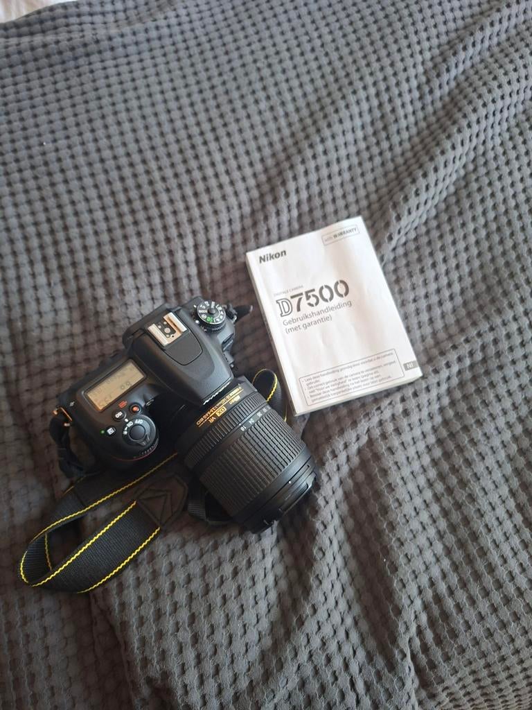 Nikon D7500 + 18-140 mm lens, Ophalen, Spiegelreflex, Zo goed als nieuw, Nikon