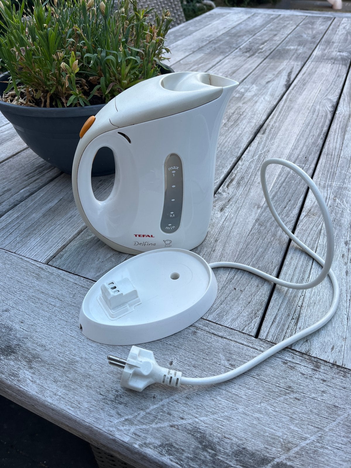 Tefal waterkoker Delfina - Gebruikt, werkt prima, 1 tot 2 liter, Ophalen, Gebruikt, Draadloos