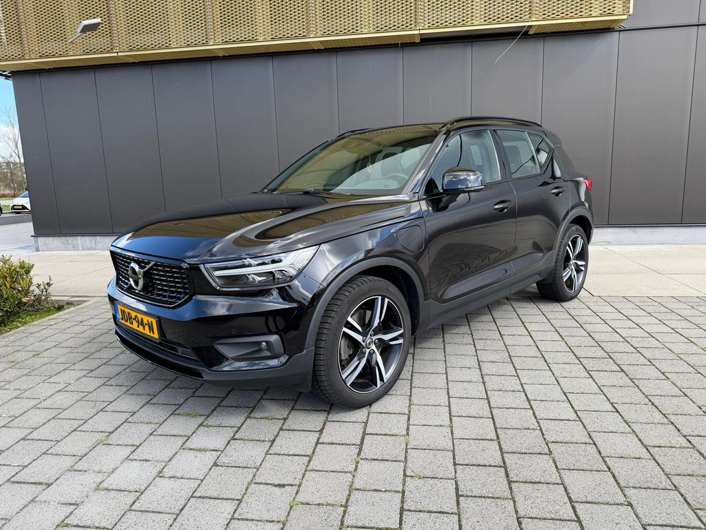 Volvo XC40 RECHARGE  T5 R-Design 262pk 2020 Zwart, Zwart, 1712 kg, Zwart, Plug-in hybride