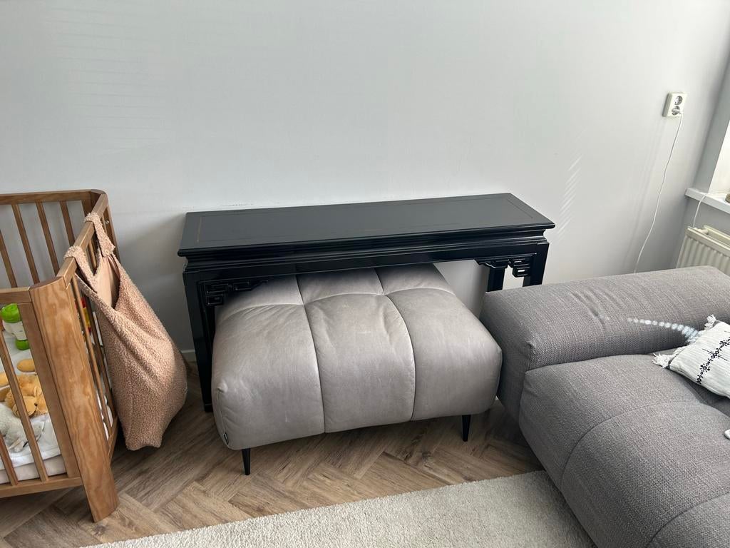 Zwarte Chinese Console Tafel met Oosterse Details, Huis en Inrichting, Ophalen, Zo goed als nieuw, 100 tot 125 cm, Rechthoekig