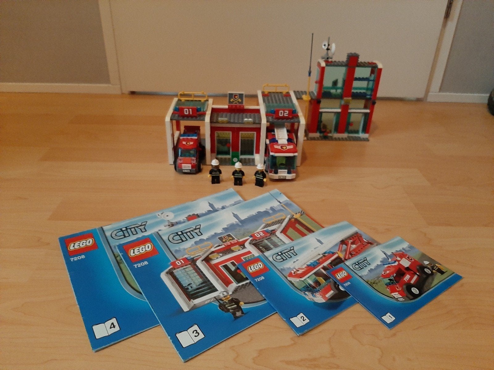 Lego City 7208 Brandweerstation, Kinderen en Baby's, Ophalen, Lego, Inclusief instructies, Complete set