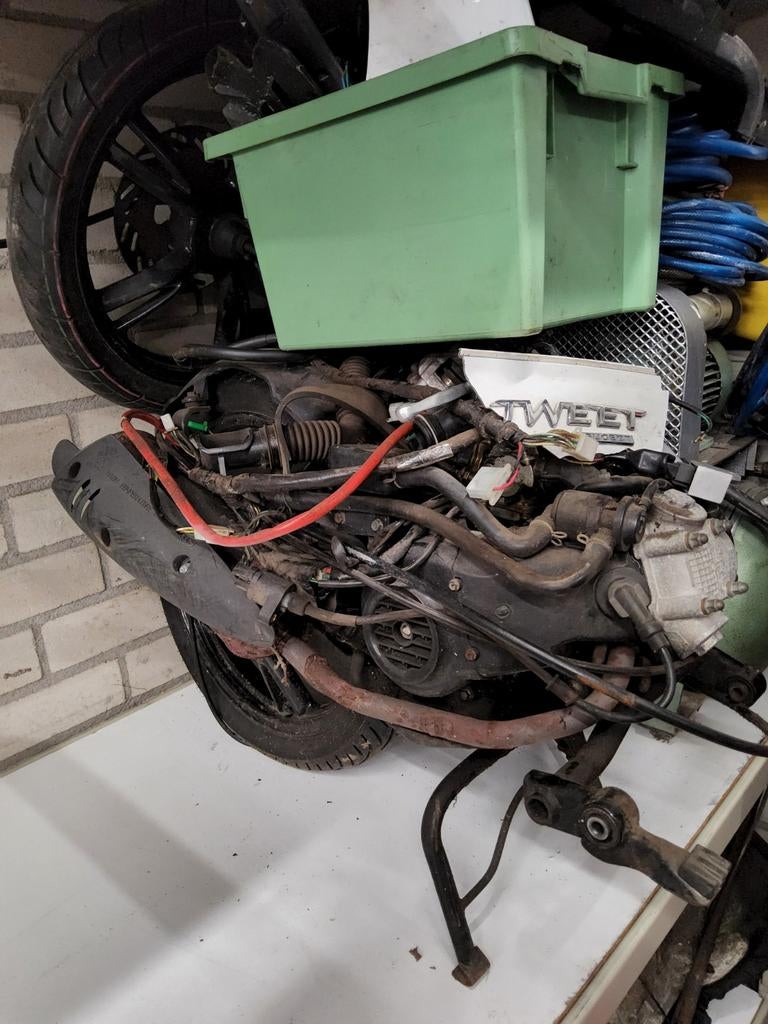 Peugeot Tweet motorblok met extra onderdelen, Fietsen en Brommers, Ophalen of Verzenden, Gebruikt, Blok, Peugeot
