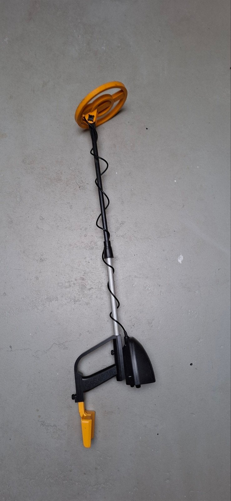 Metaaldetector voor beginners - Oranje/Zwart, Discriminatie metaaldetectie, Gebruikt, 30 cm of minder, Ophalen
