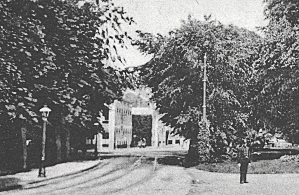805271	Utrecht	1927 Maliebaan Monument	Gelopen met postzegel, Verzamelen, Ophalen of Verzenden, 1920 tot 1940, Gelopen, Utrecht