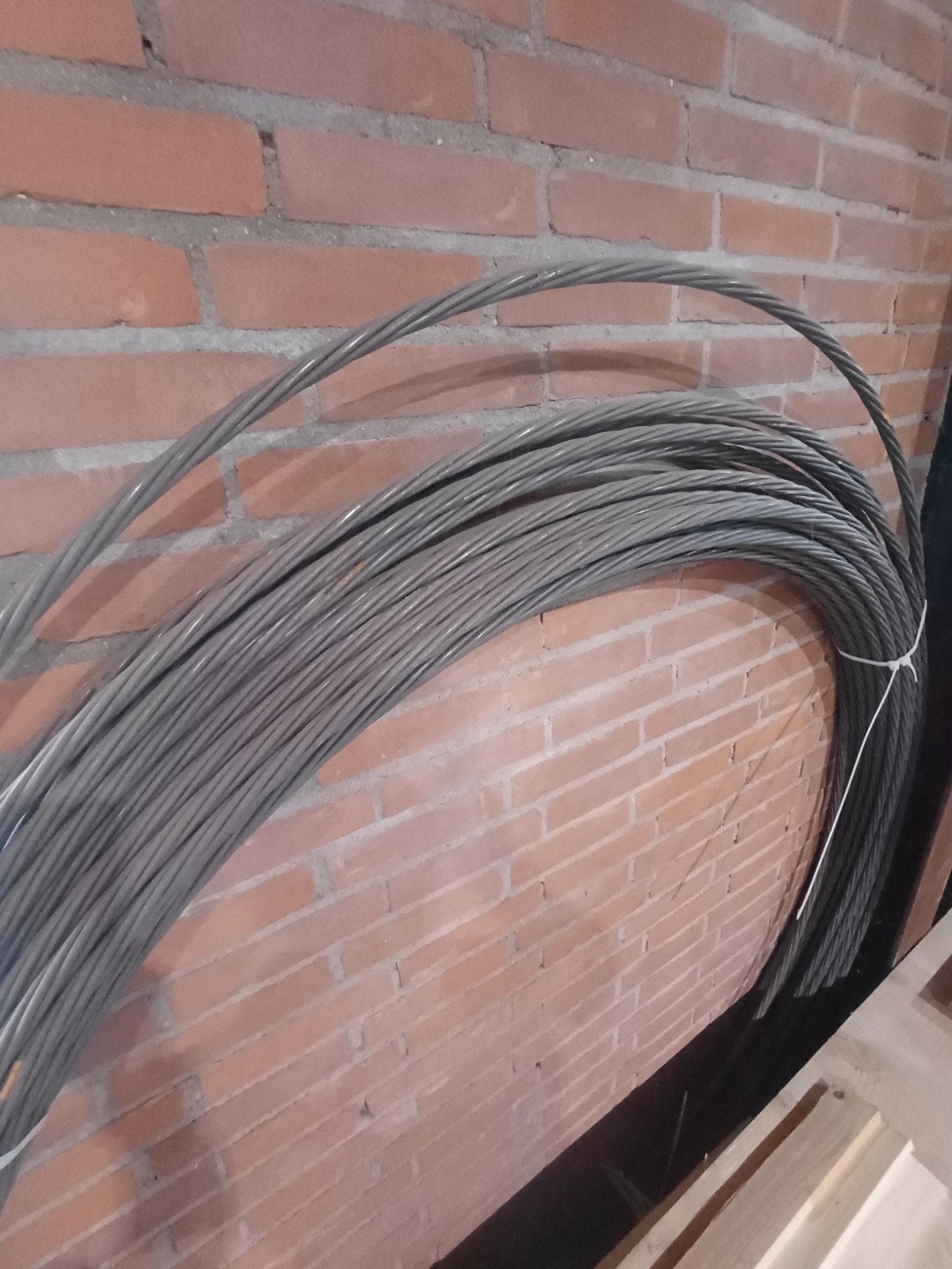 Staal kabel 75m1 - 2 rollen, Ophalen of Verzenden, Gebruikt, Kabel of Snoer