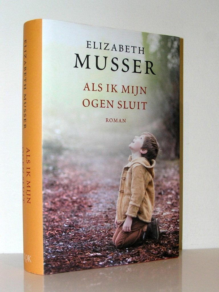 Elizabeth Musser - Als ik mijn ogen sluit (christelijk boek), Boeken, Romans, Zo goed als nieuw, Ophalen of Verzenden