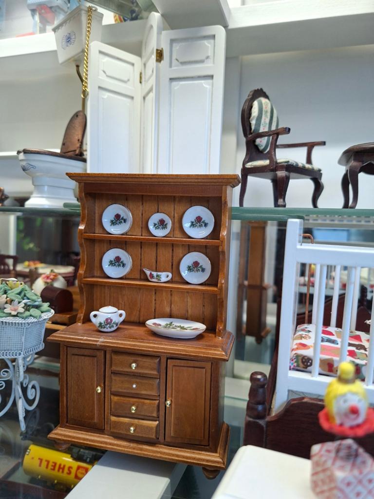 Buffetkast, Ophalen, Poppenhuis