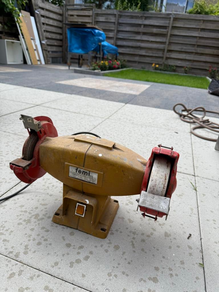 Diverse Slijpmachines - Femi & Kinzo per stuk 25€, Doe-het-zelf en Verbouw, Ophalen of Verzenden, Gebruikt, Werkbankslijpmachine