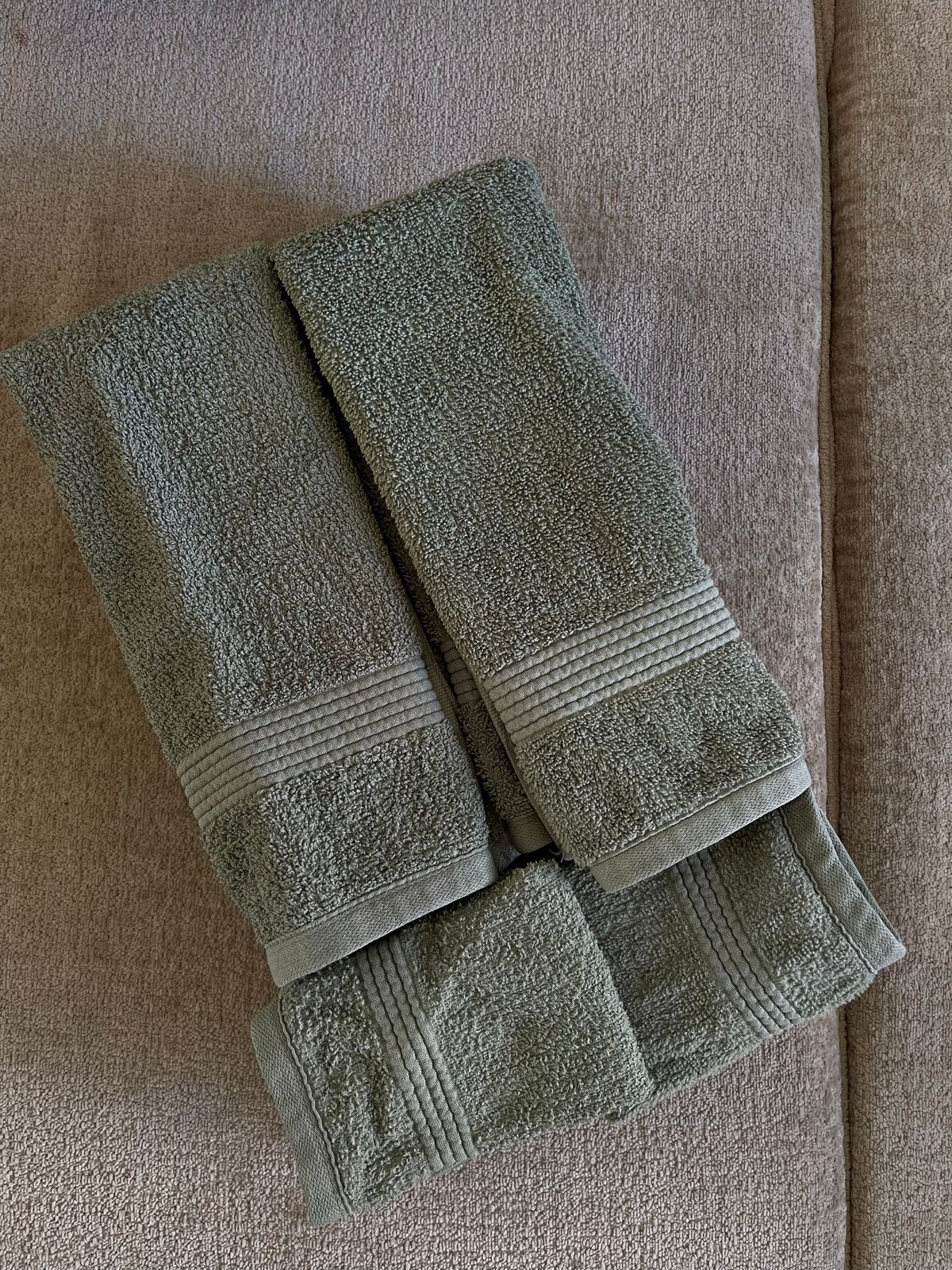 Set handdoeken - Zo goed als nieuw, Ophalen, Zo goed als nieuw, Groen, Handdoek