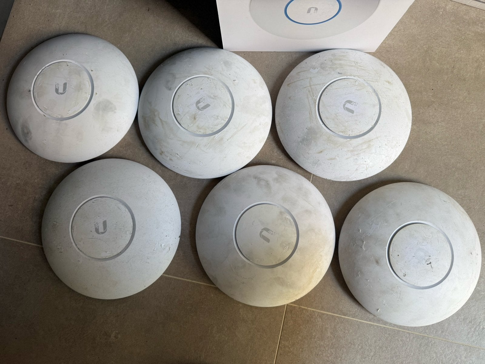Ubiquiti Unifi UAP XG 6x accesspoints, Computers en Software, Accesspoints, Ophalen of Verzenden, Zo goed als nieuw