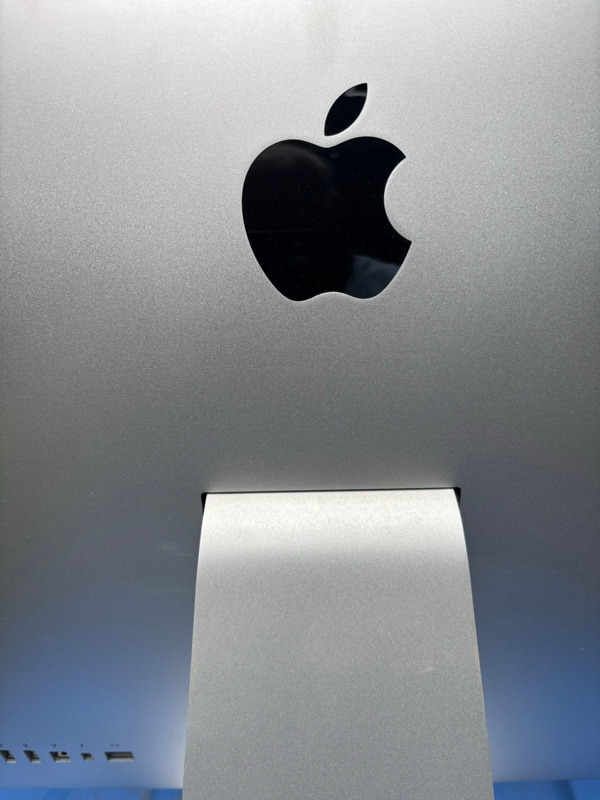 Apple iMac defect voor de hobbyist - Onderdelen/Reparatie, Minder dan 4 GB, IMac, Ophalen of Verzenden, Niet werkend